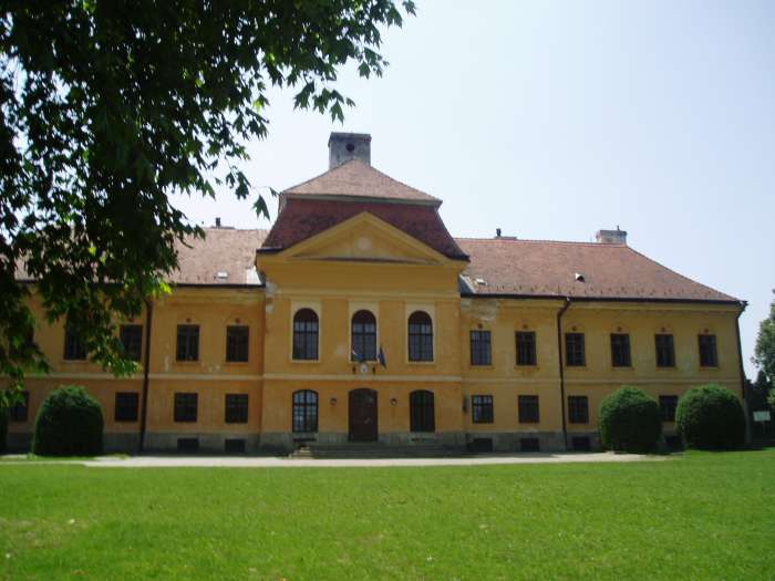 Iharosberény, Hársfa u. 07. 2.kép.jpg Iharosberény, Hársfa u. 07. 2.kép.jpg