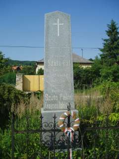 Sümeg, Temető: Szűts Pál sírja.jpg Sümeg, Temető: Szűts Pál sírja.jpg